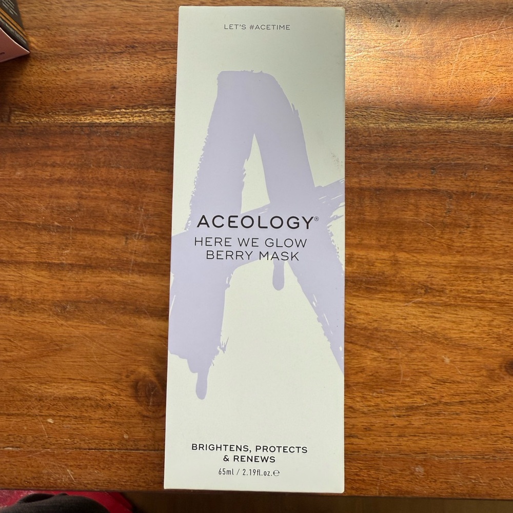 Aceology Here We Glow Berry Mask - Purple
